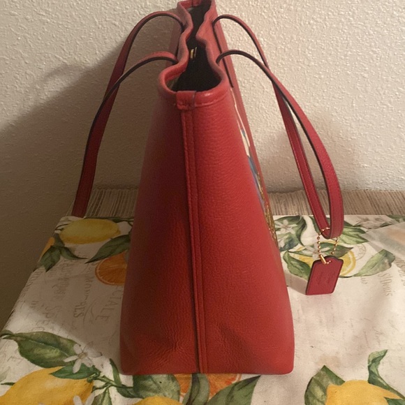 Coach Disney X Snow White Tote - Picture 11 of 12